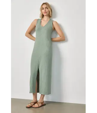 Lilla P V-NECK SEAMED MAXI DRESS