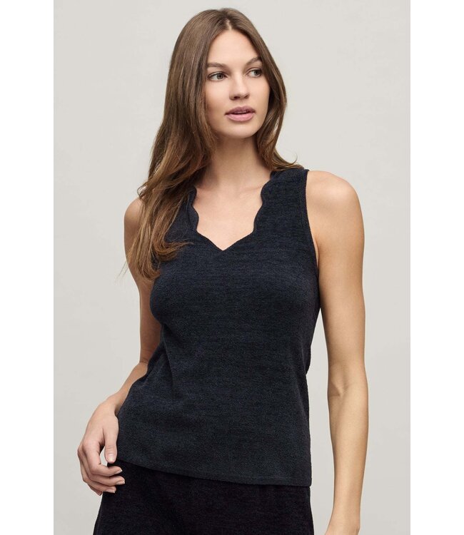 CCUL Scallop V-Neck Tank