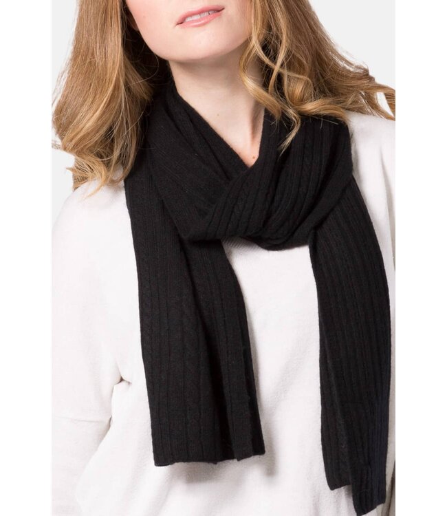 CABLE SCARF