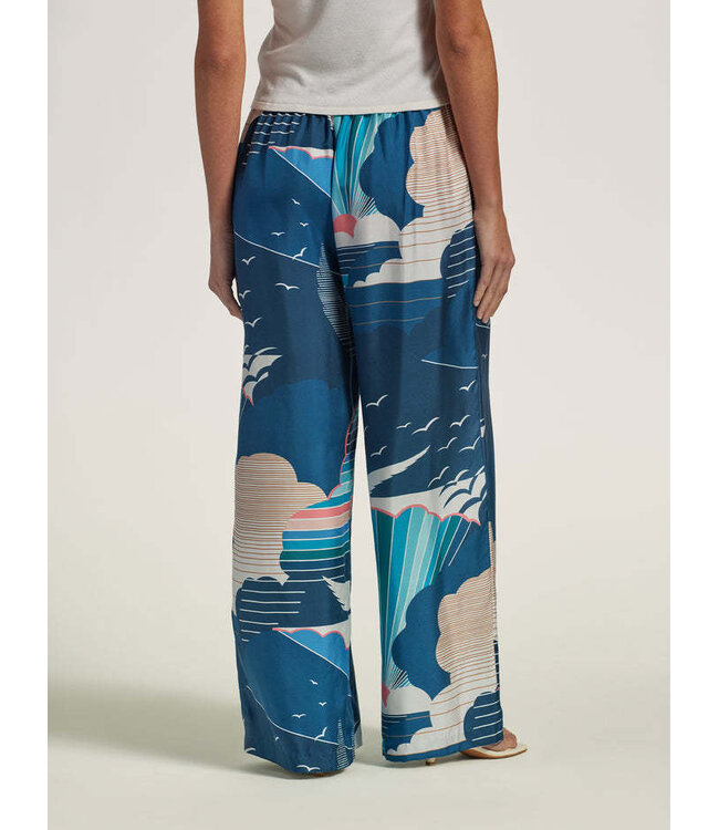 halcyon days emi pant