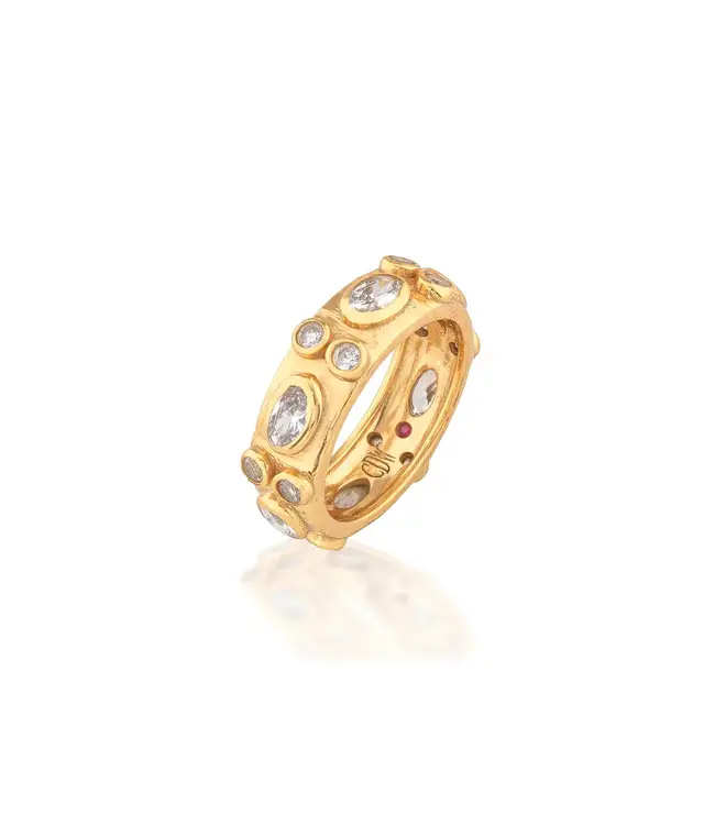 Maharani Hammered Ring, Size 7 - Clear Cubic Zirconia