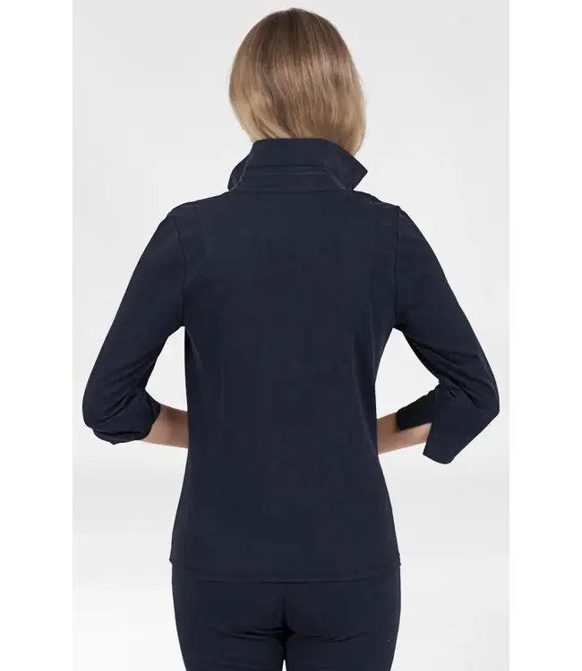 Weekender Twist & Shout Top