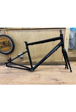 Fyxation Fyxation Urbex All Road Stealth Black Disc Frame - M