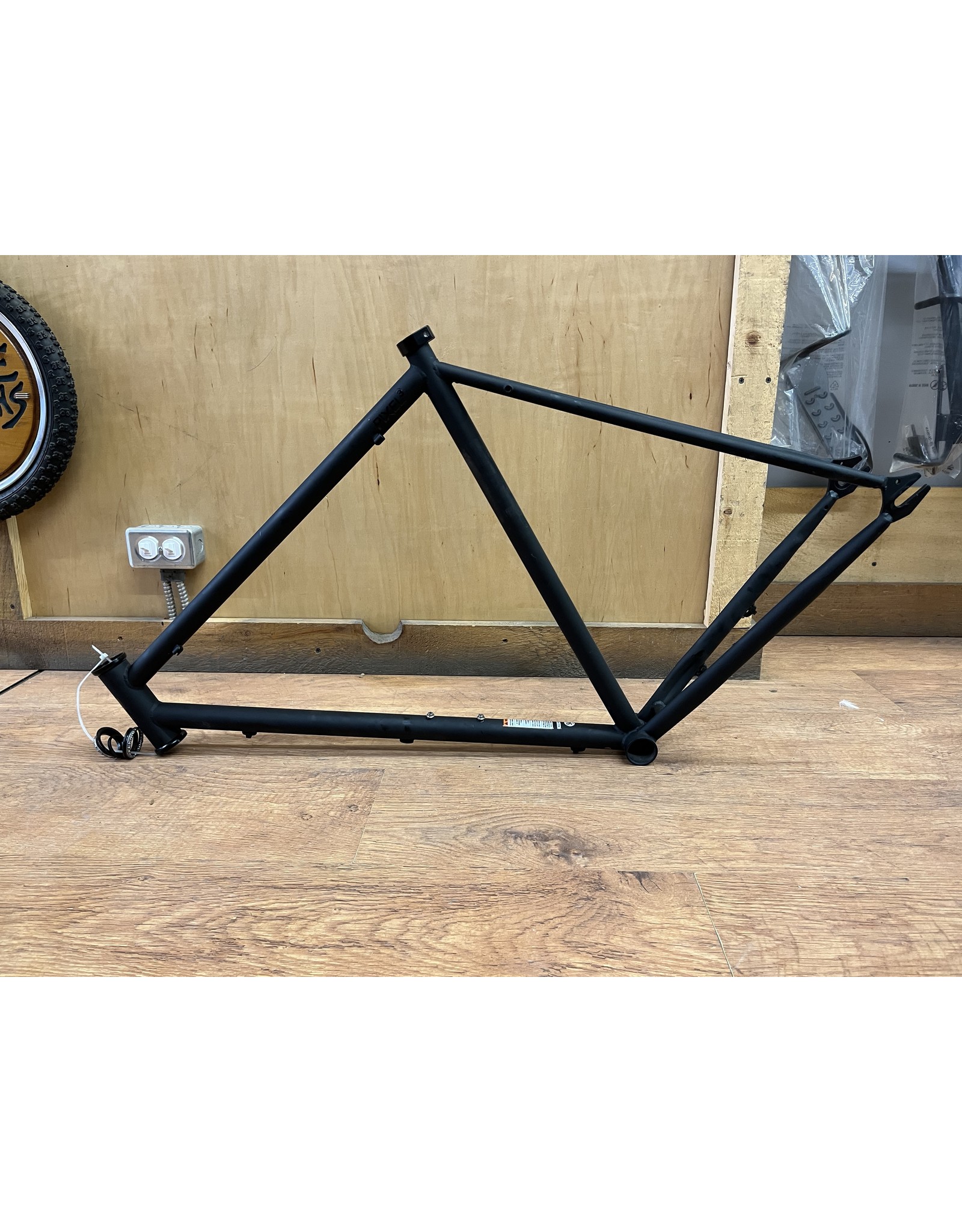 Fyxation Fyxztion Matte Black Pixel 3 Speed Frame - 54