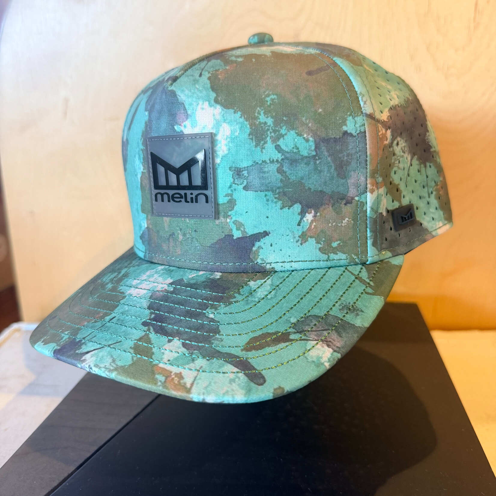 Melin Hydro Odysea Watercolor Camo Classic Fit