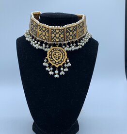 Perahun Black meenakari choker set