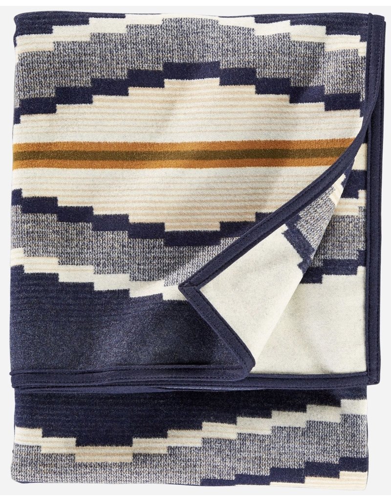 Pendleton Crescent Bay Blanket