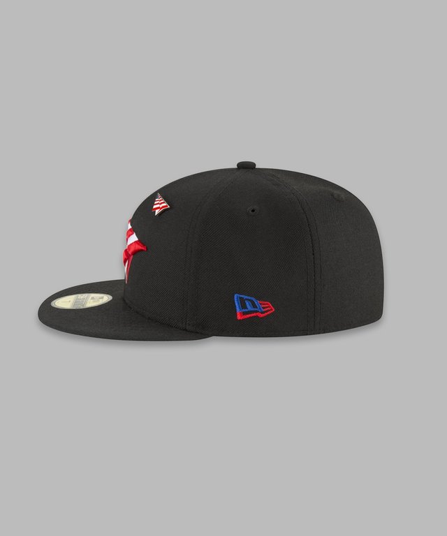 Paper Planes AMERICAN DREAM BLACK CROWN FITTED 101003