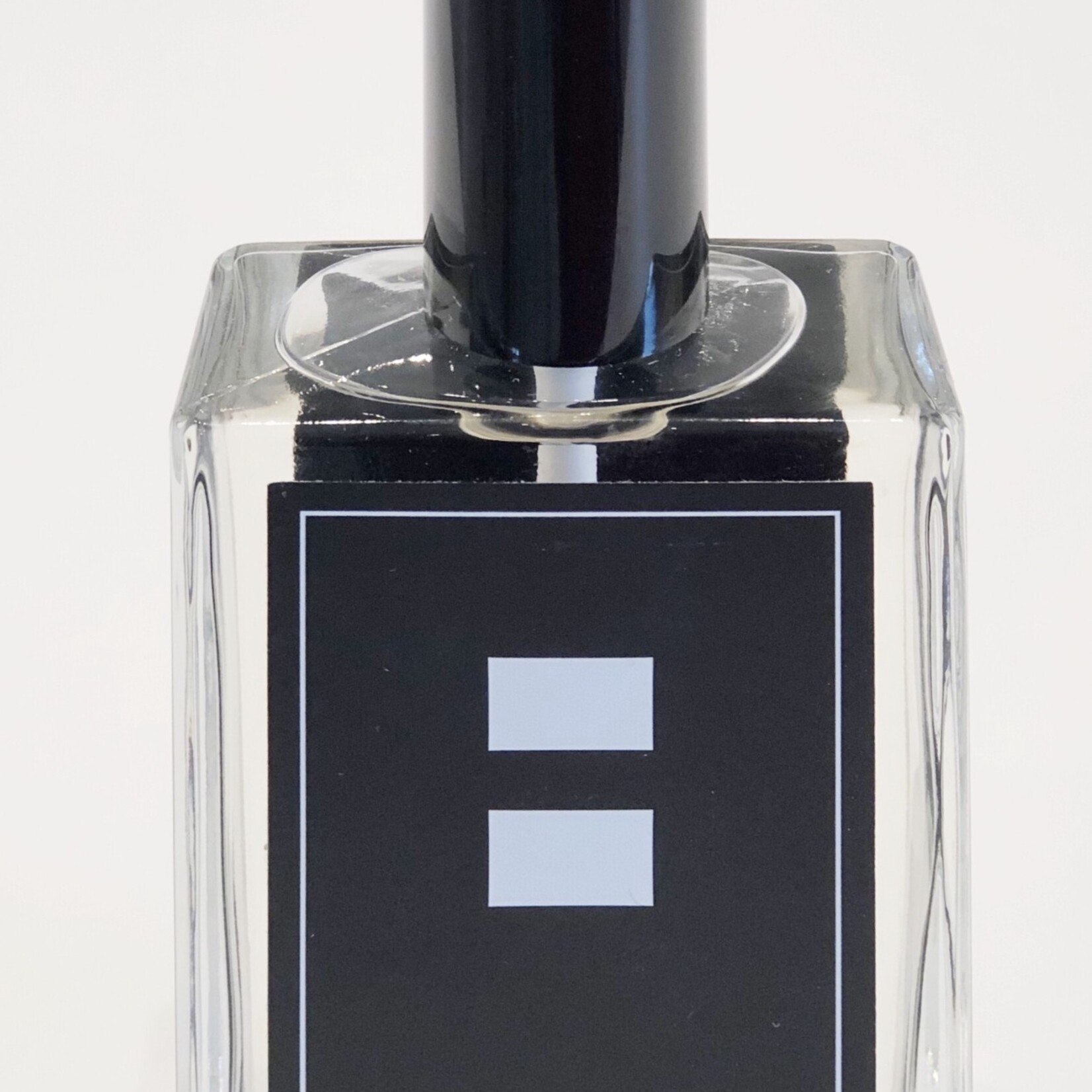 Intrigue Musk Linen + Room Spray