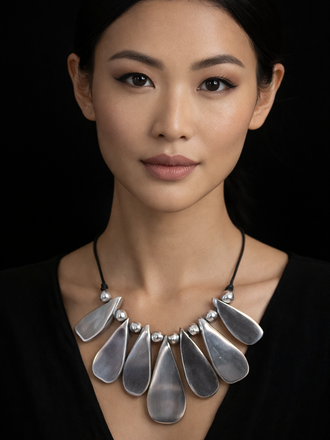 VESTOPAZZO Aluminum Leaf Necklace AL02108