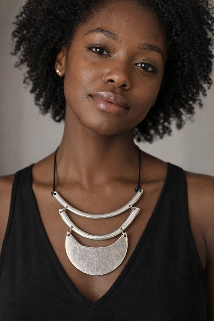 VESTOPAZZO Aluminum 3 Smooth Plaque Necklace