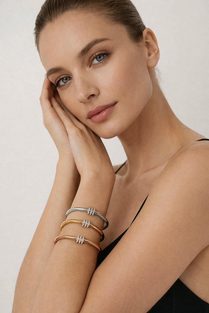 Giulia Blasi Costume Rhinestone Bracelets G024