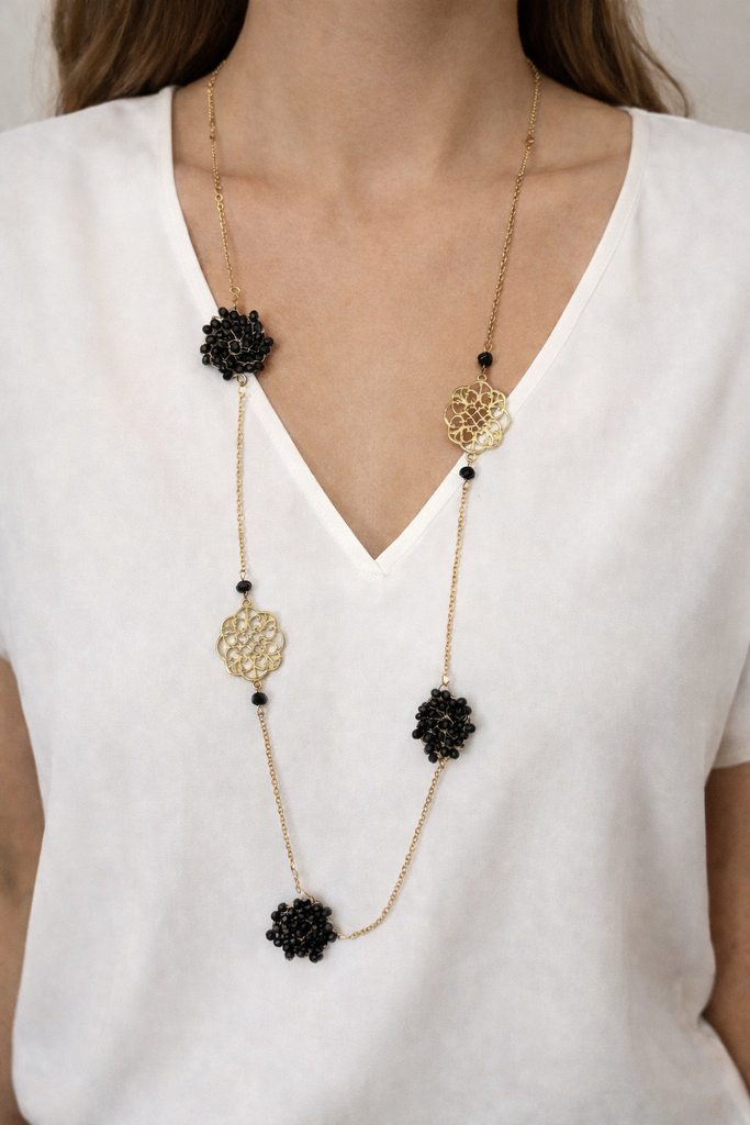 Giulia Blasi Costume Black /Gold Necklace 031