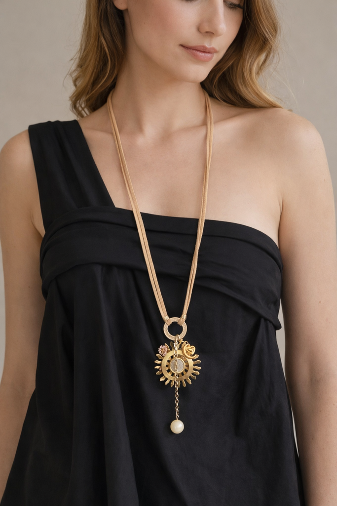 Giulia Blasi Mary Sude /Sun Necklace Mary