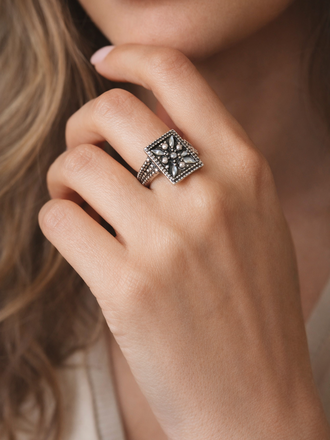 Pam Lazzarotto 5011 Silv. Sq Ring