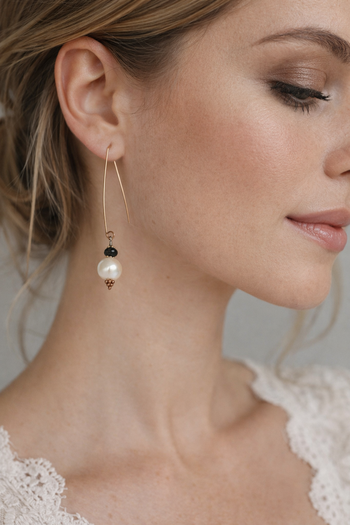 G082 Pearl Drop Earrings