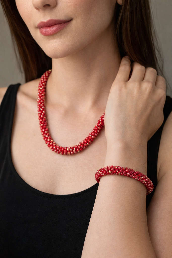 Vintage  Faceted Red Beads  Necklace