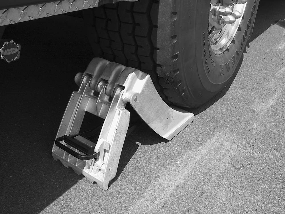 ZICO 44" Folding Wheel Chock SAC44E North Ridge Fire Equipment