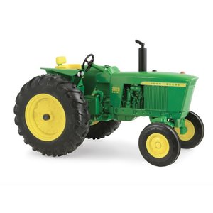 John Deere Vintage Tractor