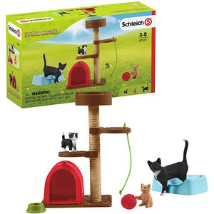 Cats with treehouse