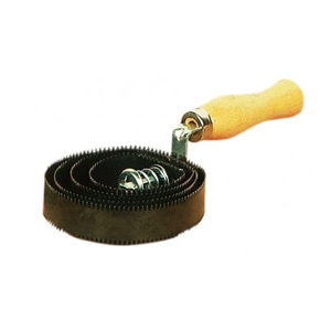 Metal Curry Comb - Round