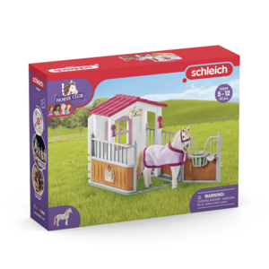 Horse Stall w/ lusitano Mare