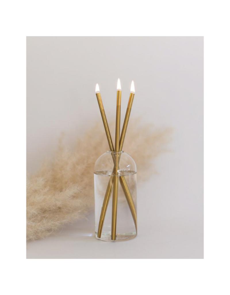 Everlasting Candle Co Wylie Set Clear with Gold Candlesticks by Everlasting Candle Co.