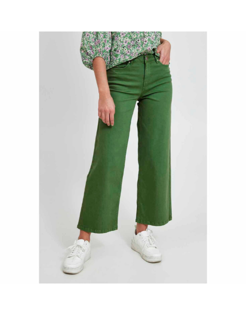 b.young Kato Likke Wide Jeans in Green by b.young