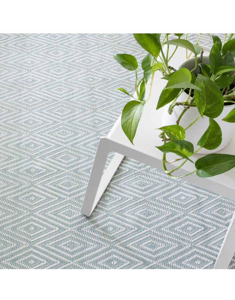Dash & Albert LAST ONE - Dash & Albert Diamond Light Blue/Ivory Indoor Outdoor Rug 2.5' x 8'