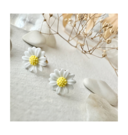 Pika & Bear Bellis Porcelain Daisy Stud Earrings by Pika & Bear