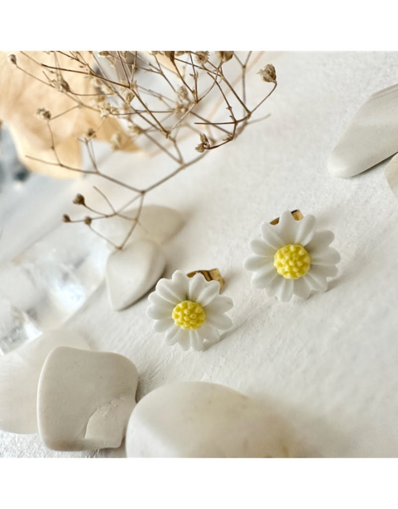 Pika & Bear Bellis Porcelain Daisy Stud Earrings by Pika & Bear