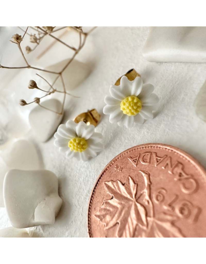 Pika & Bear Bellis Porcelain Daisy Stud Earrings by Pika & Bear