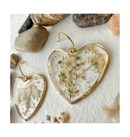 Pika & Bear Bronte Clear Acrylic Heart Earrings with Real Dried Flowers by Pika & Bear