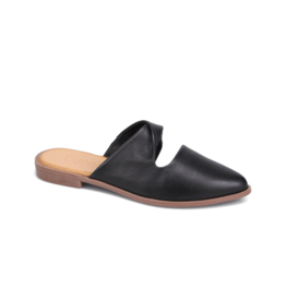 Bueno Blakely Mule in Black by Bueno