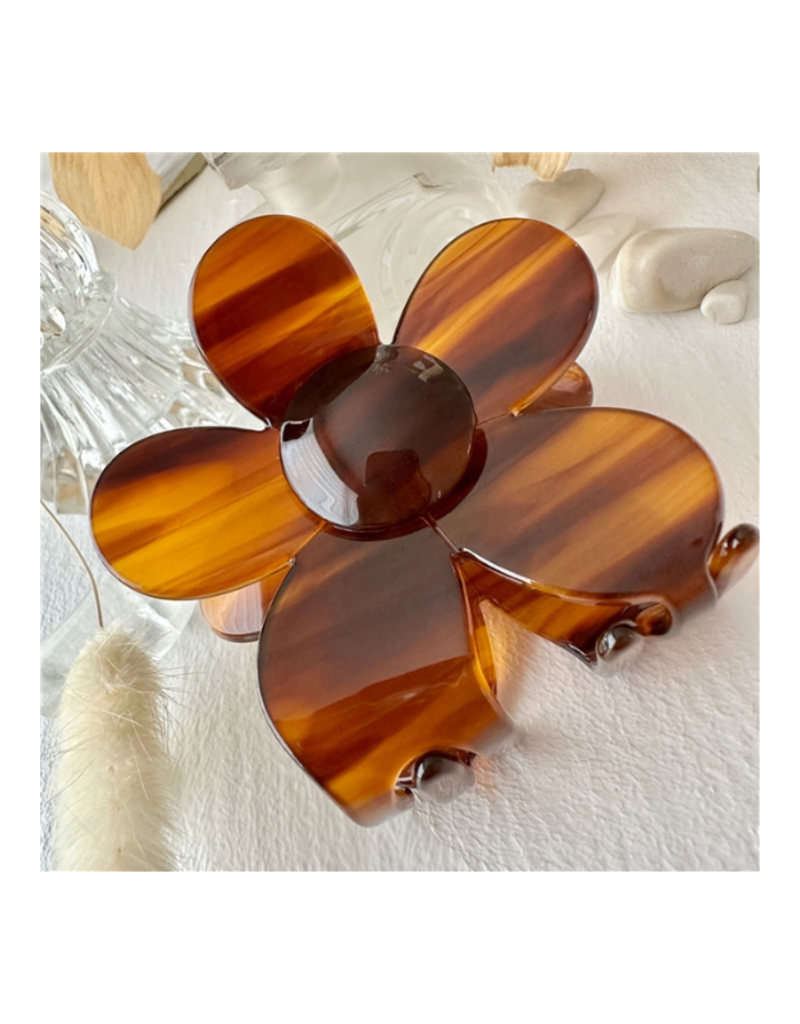 Pika & Bear Flower Power Hair Claw in Chestnut by Pika & Bear