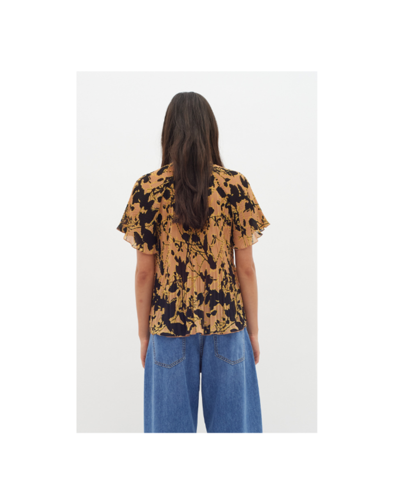 InWear Hendral Top Toffee Silhouette by InWear