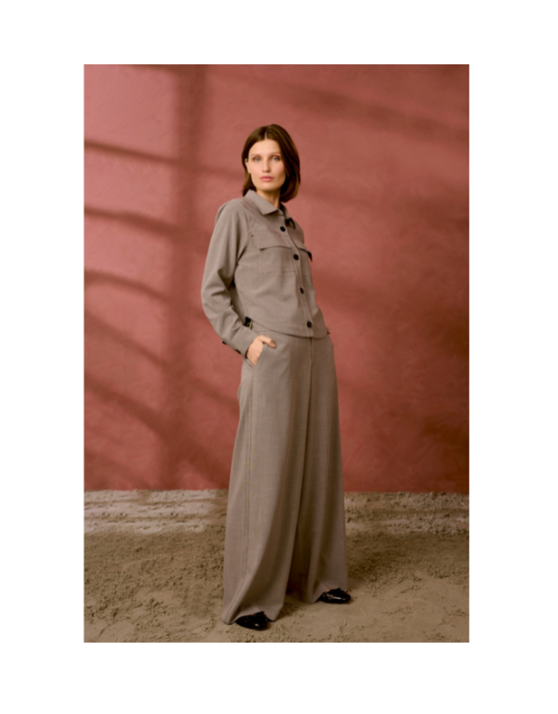 Bartholine Shirt Jacket in Dune Check by Culture
