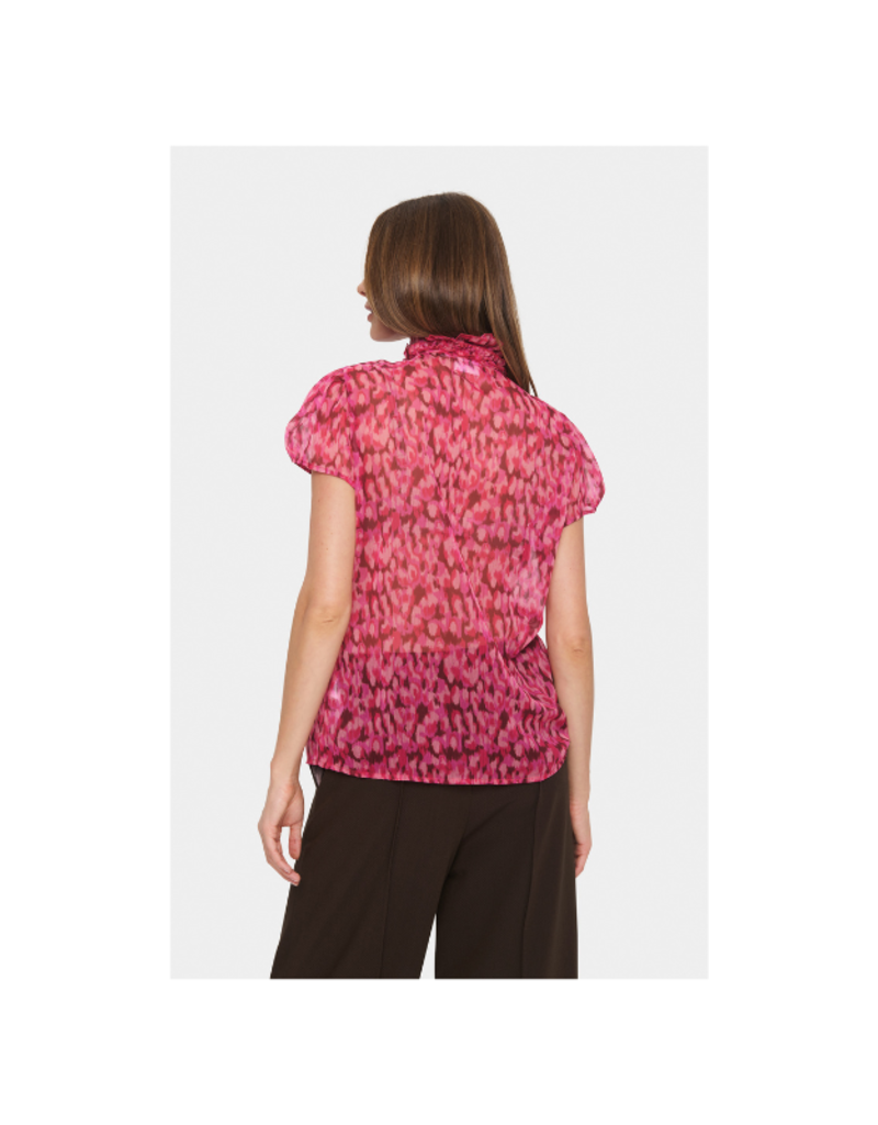 Saint Tropez Lilja Crinkle Shirt in Fuchsia Leo by Saint Tropez
