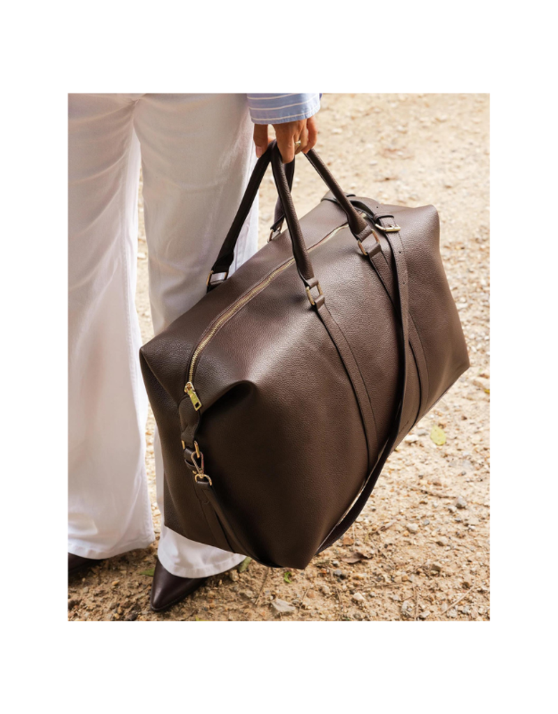 Louenhide Boston Travel Bag in Chocolate by Louenhide