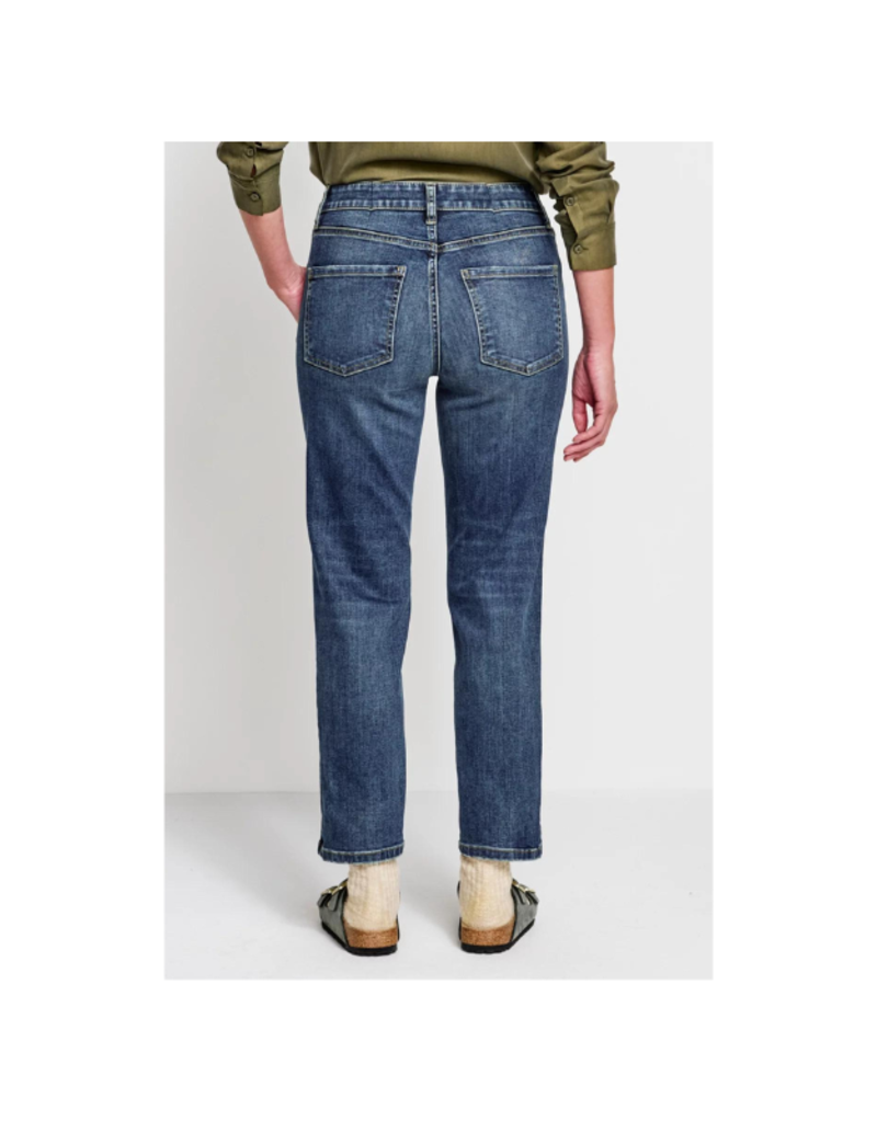 Kut from the Kloth Elizabeth Straight in Dainty by Kut from the Kloth