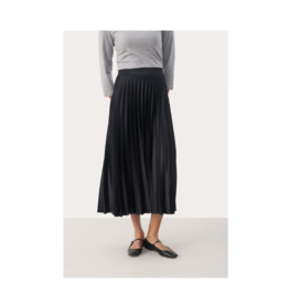 Part Two Veneda Skirt in Dark Navy by Part Two
