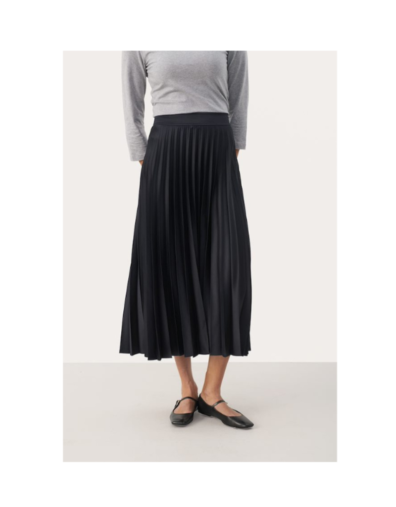Part Two Veneda Skirt in Dark Navy by Part Two