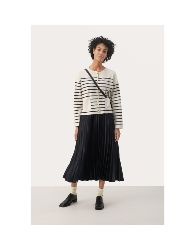 Part Two Veneda Skirt in Dark Navy by Part Two