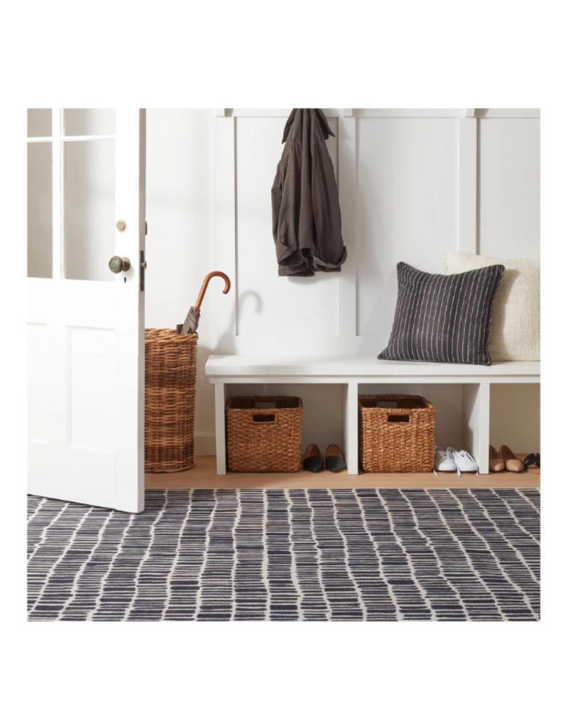 Dash & Albert Dash & Albert Machine Washable Roark Charcoal Rug 4x6