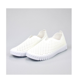 Ilse Jacobsen Tulip Flats in White by Ilse Jacobsen