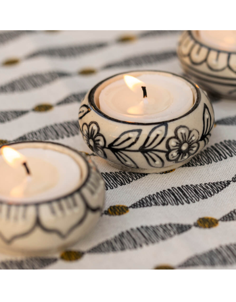 Black Flower Tealight Holder