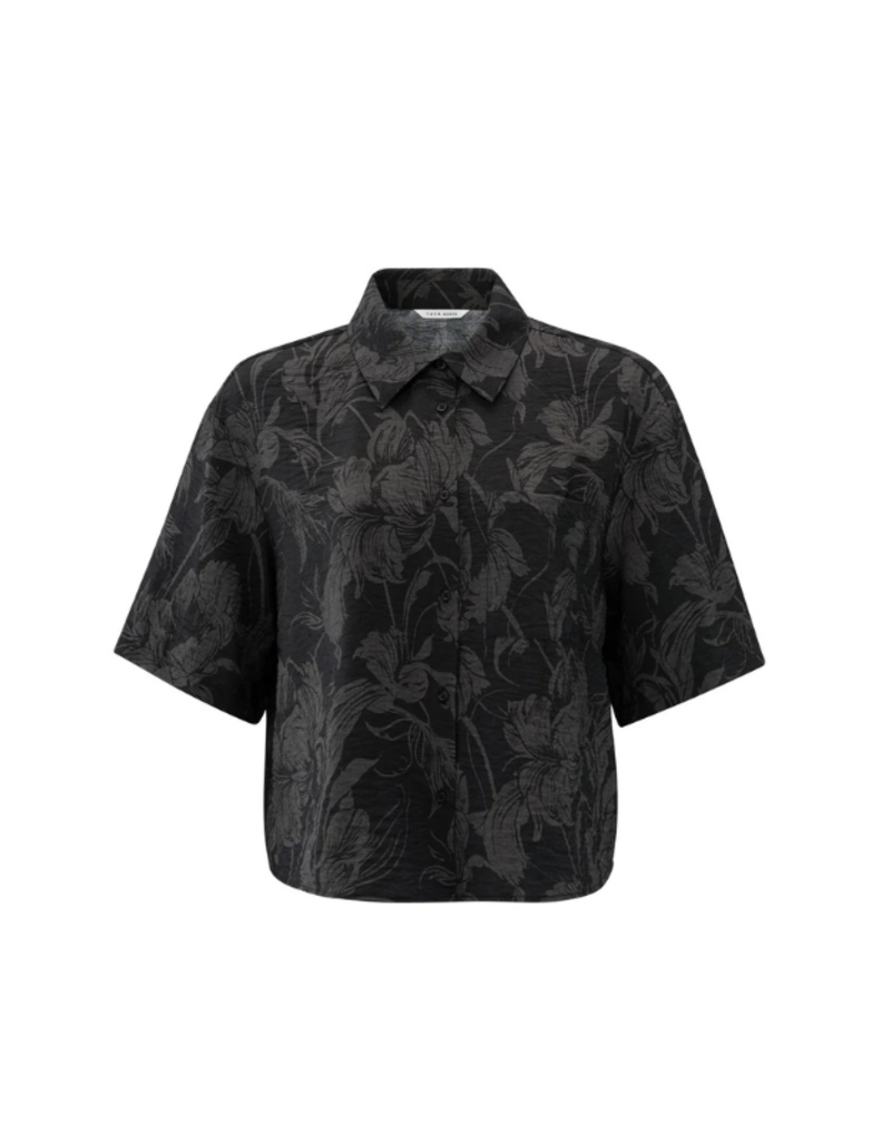 YAYA Printed Short Sleeve Blouse in Washed Black Dessi by YAYAn