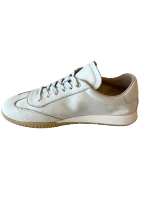 Ateliers Volare Sneaker in Off White by Ateliers