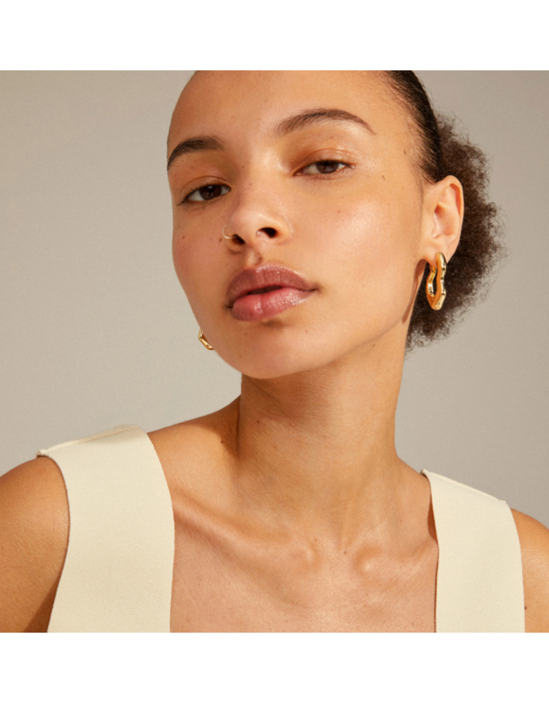 PILGRIM Loulia Wavy Hoop Earrings in Gold by Pilgrim