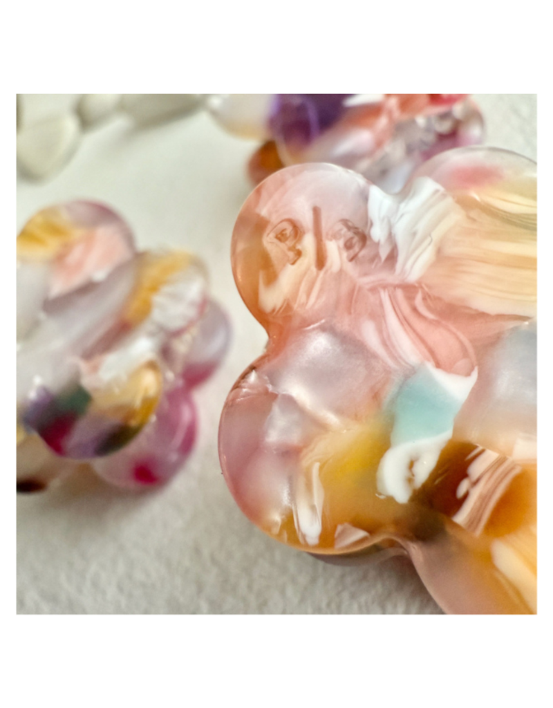 Pika & Bear Collage Mini Flower Hair Claw in Kyoto by Pika & Bear